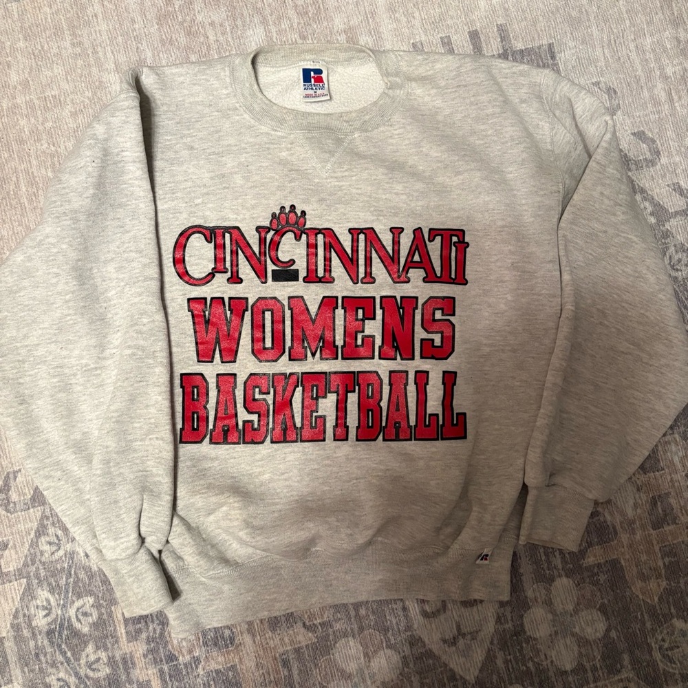 Vintage Cincinnati Basketball Sweatshirt
